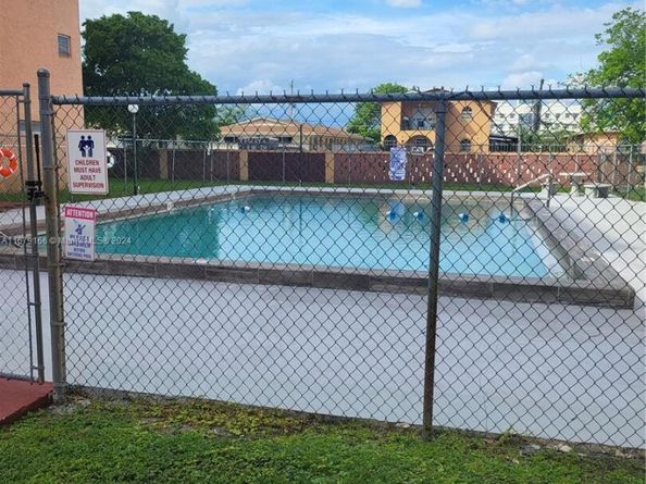 440 E 23rd St 1404, Hialeah FL 33013