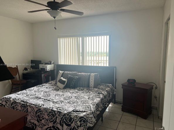 440 E 23rd St 1404, Hialeah FL 33013