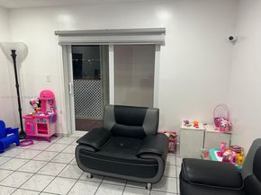 440 E 23rd St 1404, Hialeah FL 33013