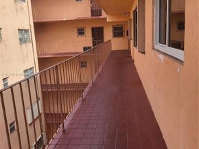 440 E 23rd St 1404, Hialeah FL 33013