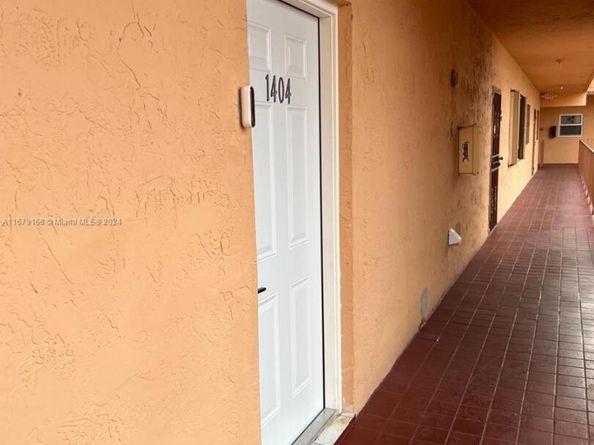 440 E 23rd St 1404, Hialeah FL 33013