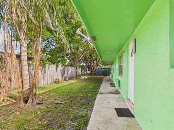 2707 NW 13th St
