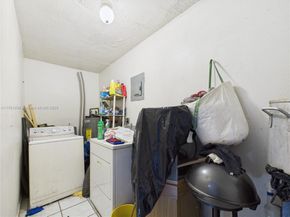 2707 NW 13th St, Fort Lauderdale FL 33311