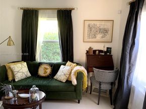 61 NW 53rd St, Miami FL 33127