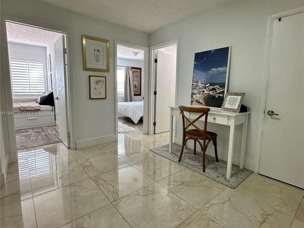 9857 SW 7th St, Miami FL 33174
