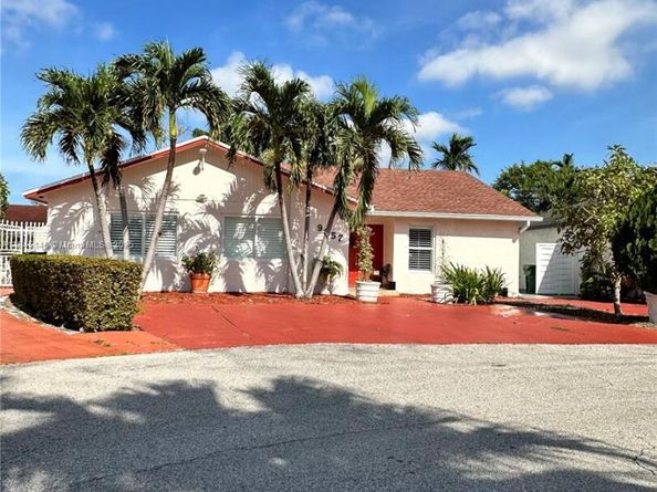 9857 SW 7th St, Miami FL 33174