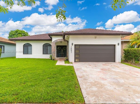 16051 SW 138th Ter, Miami FL 33196