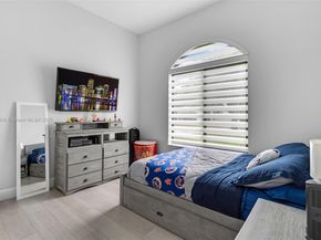 16051 SW 138th Ter, Miami FL 33196