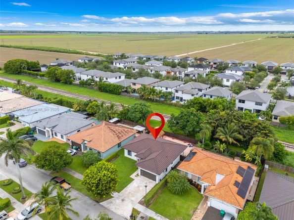 16051 SW 138th Ter, Miami FL 33196