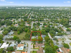 1051 NE 149th St, Miami FL 33161