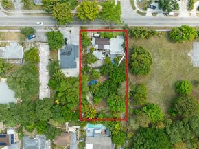 1051 NE 149th St, Miami FL 33161