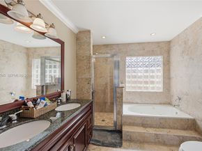 14386 SW 164th Ter, Miami FL 33177