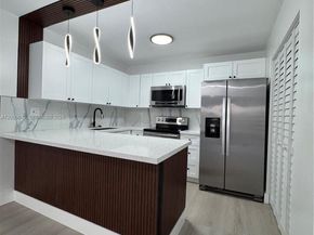 9855 SW 1st Ter, Miami FL 33174