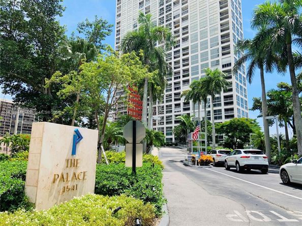 1541 Brickell Ave A3002, Miami FL 33129