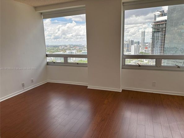 1541 Brickell Ave A3002, Miami FL 33129