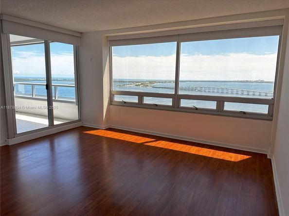 1541 Brickell Ave A3002, Miami FL 33129