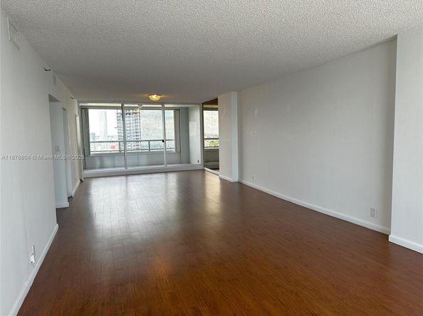 1541 Brickell Ave A3002, Miami FL 33129