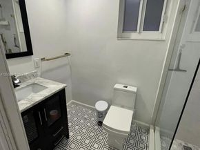9704 NW 6th Ter 9704, Miami FL 33172