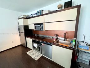 435 21st St 303, Miami Beach FL 33139