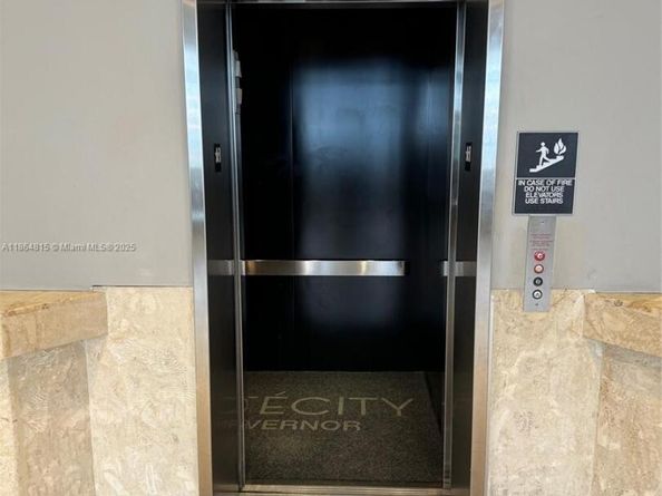 435 21st St 303, Miami Beach FL 33139