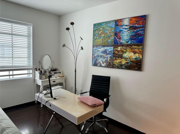 435 21st St 303, Miami Beach FL 33139