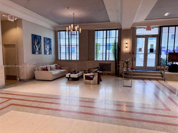 435 21st St 303, Miami Beach FL 33139