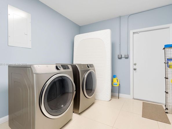 3166 NW 68th Ct, Fort Lauderdale FL 33309