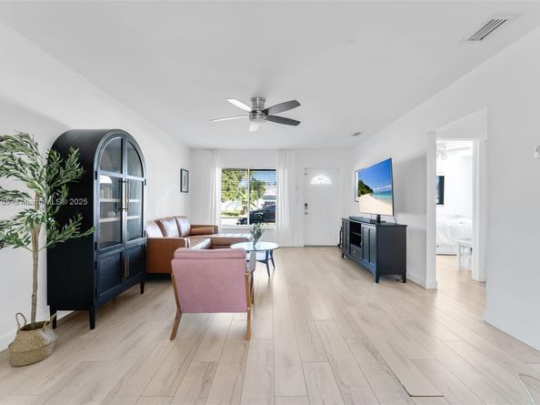 3166 NW 68th Ct, Fort Lauderdale FL 33309