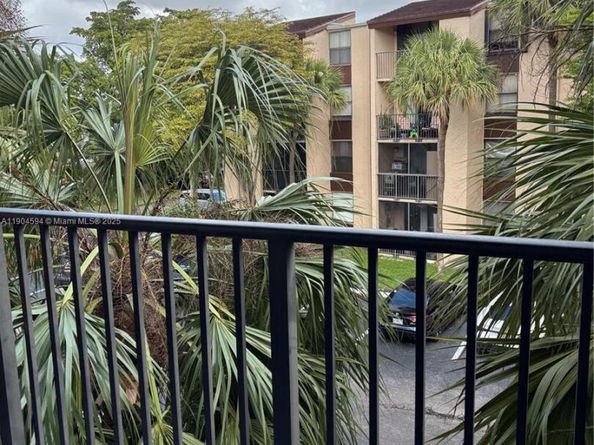 14525 N Kendall Dr 307J, Miami FL 33186