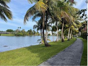 14525 N Kendall Dr 307J, Miami FL 33186