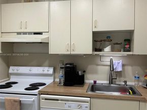 11307 SW 200th St B202, Miami FL 33157