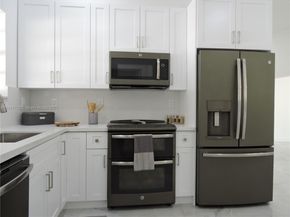 2040 NW 185th Ter, Miami Gardens FL 33056