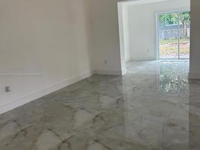 2040 NW 185th Ter, Miami Gardens FL 33056