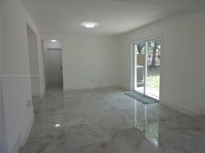 2040 NW 185th Ter, Miami Gardens FL 33056