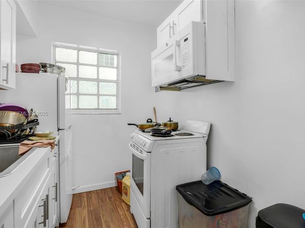 635 8th St 205, Miami Beach FL 33139