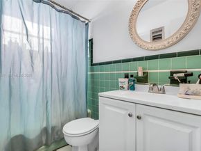 635 8th St 205, Miami Beach FL 33139