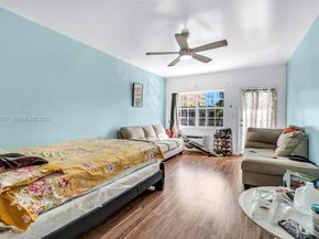 635 8th St 205, Miami Beach FL 33139