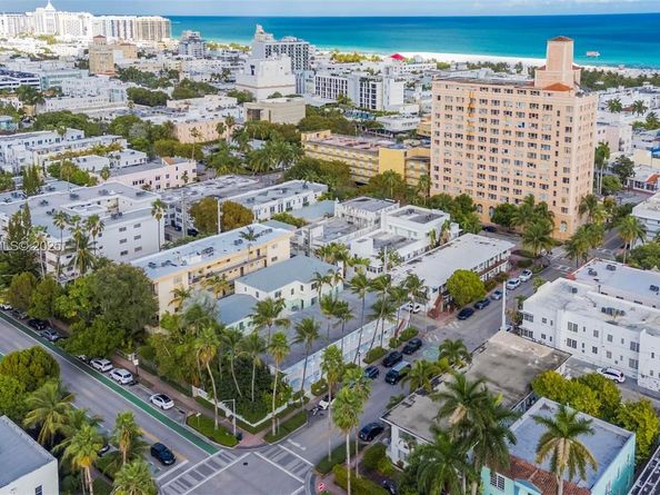 635 8th St 205, Miami Beach FL 33139