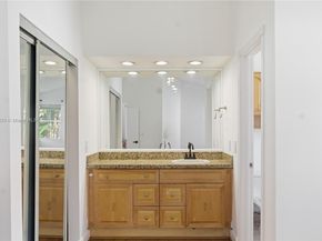 3625 Murano Dr, Hollywood FL 33021