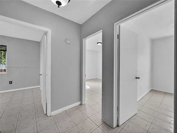 9125 NW 33rd Ct Rd, Miami FL 33147