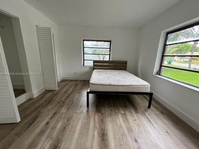 14825 Garden Dr, Miami FL 33168
