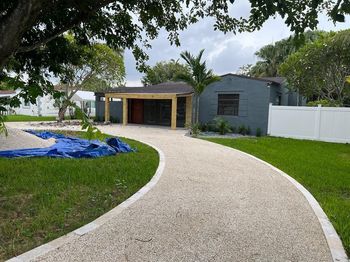 14825 Garden Dr