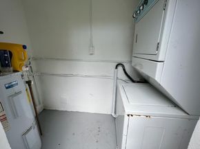 14825 Garden Dr, Miami FL 33168