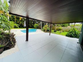 14825 Garden Dr, Miami FL 33168