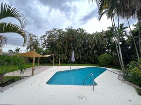 14825 Garden Dr, Miami FL 33168