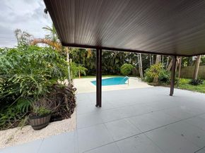 14825 Garden Dr, Miami FL 33168