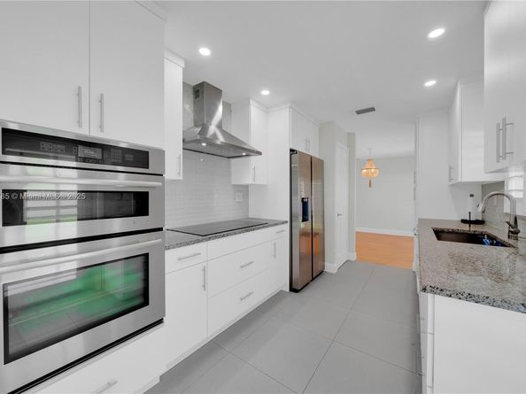 13232 SW 52nd Ter, Miami FL 33175