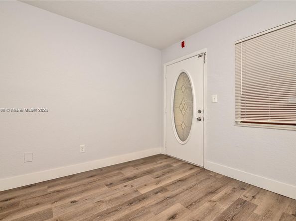 2330 NW 11th St 47, Miami FL 33125