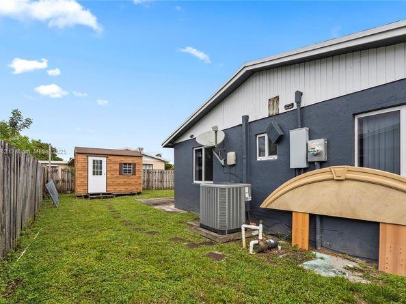 2601 NW 22nd St, Fort Lauderdale FL 33311