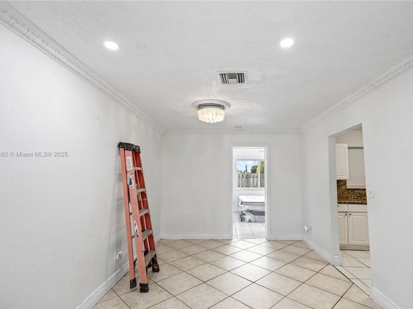 2601 NW 22nd St, Fort Lauderdale FL 33311